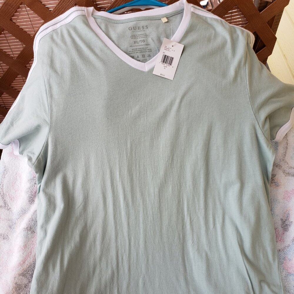GUESS Men's V-Neck Shirt Mint XL NWT